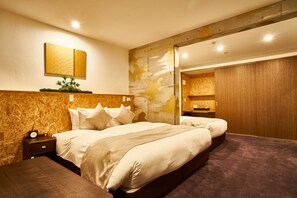 Kamar Double Deluks | Brankas, meja kerja, setrika/meja setrika, dan Wi-Fi gratis