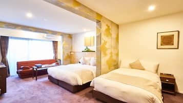 Deluxe Double Room | In-room safe, desk, iron/ironing board, free WiFi