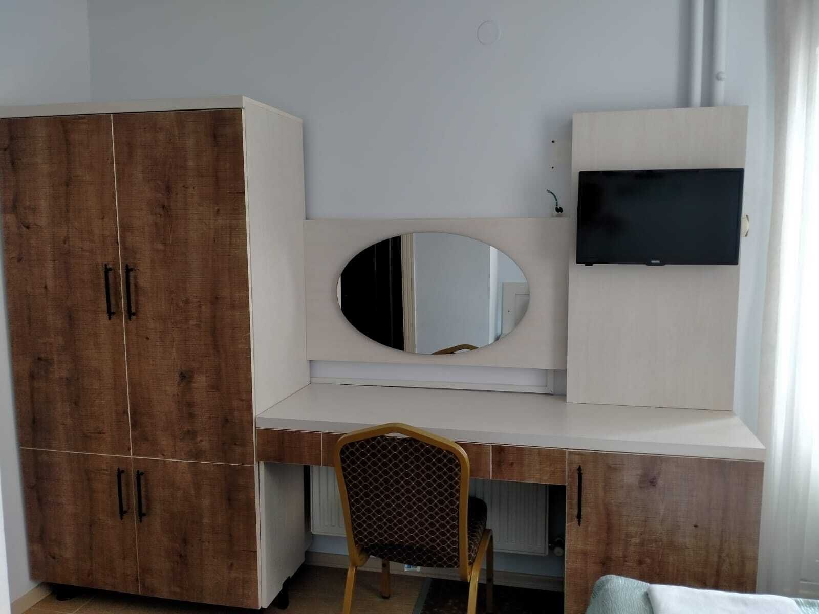 single room | minibar, in-room safe, desk, soundproofing