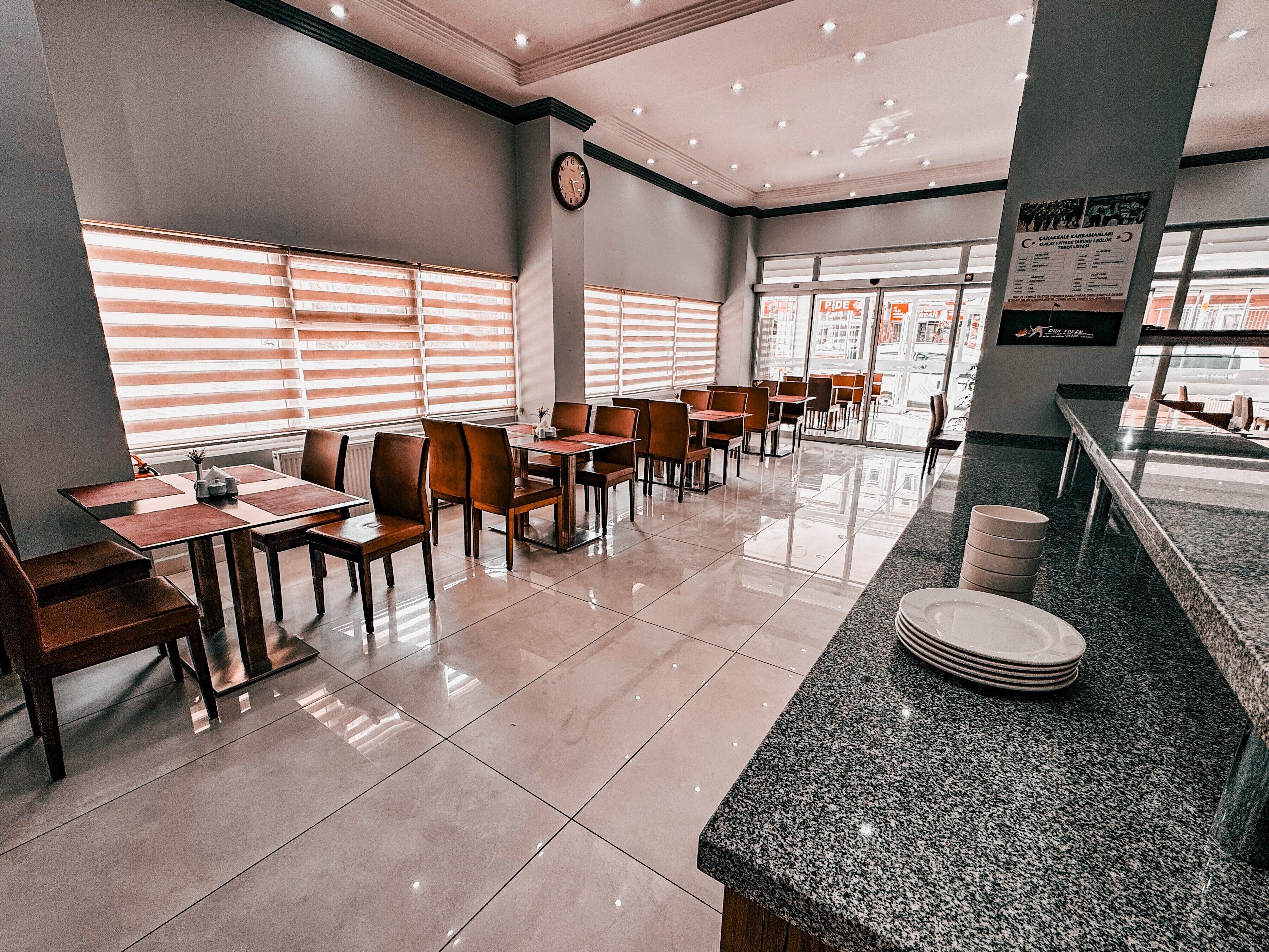 breakfast, lunch and dinner served