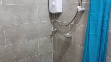 Single Room | Bathroom shower