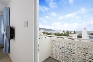 Senior Suite, 1 Bedroom, Balcony, Sea Facing | Balcony view
