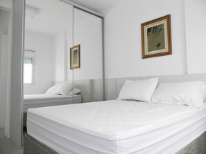 Apartamento (1057) | Escrivaninha, Wi-Fi de cortesia