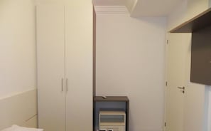 Appartement (1055) | Een bureau