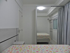 Apartamento (1049) | Escrivaninha, Wi-Fi de cortesia