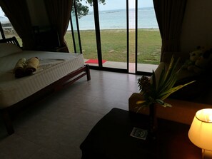 Studio with Sea View | In-room safe, soundproofing, iron/ironing board, free WiFi - Heaven Beach Resort (Koh Samui)