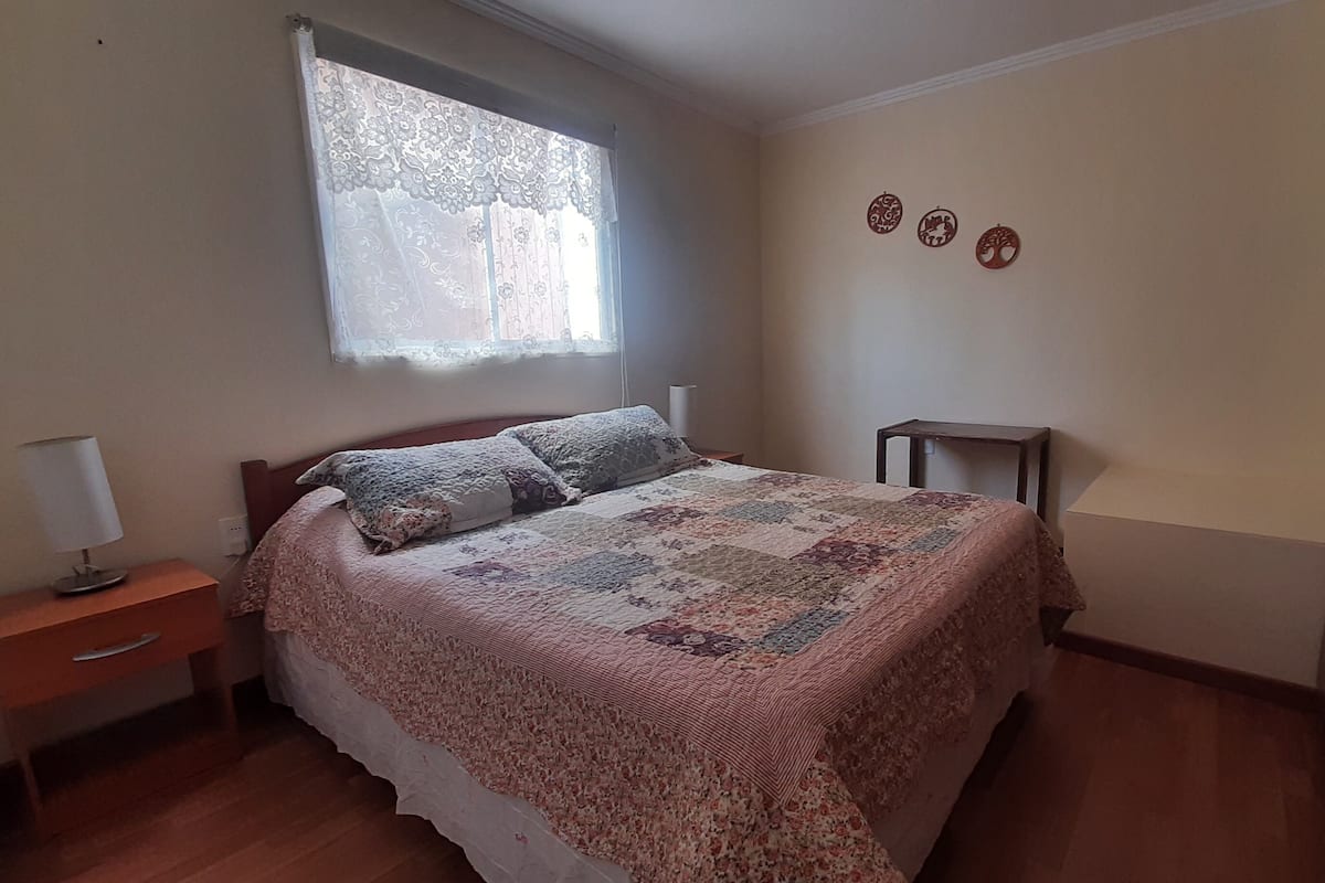 Wifi gratis y ropa de cama