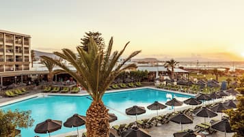 2 outdoor pools, pool umbrellas, pool loungers