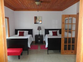 Apartamento estándar, 1 cama de matrimonio | 1 dormitorio, escritorio, espacio para trabajar con un portátil