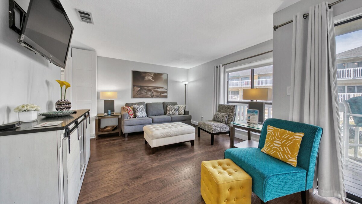 Photo 13 of Canal Views! Free Beach Service, Pet Friendly! Sandpiper Cove 4100!