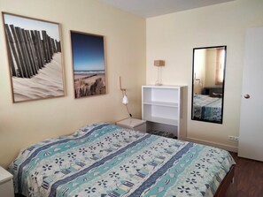 Unclassified image, 3 of 13, button - Sea View, Beautiful High-End T3 Apartment (Les Sables-d'Olonne)