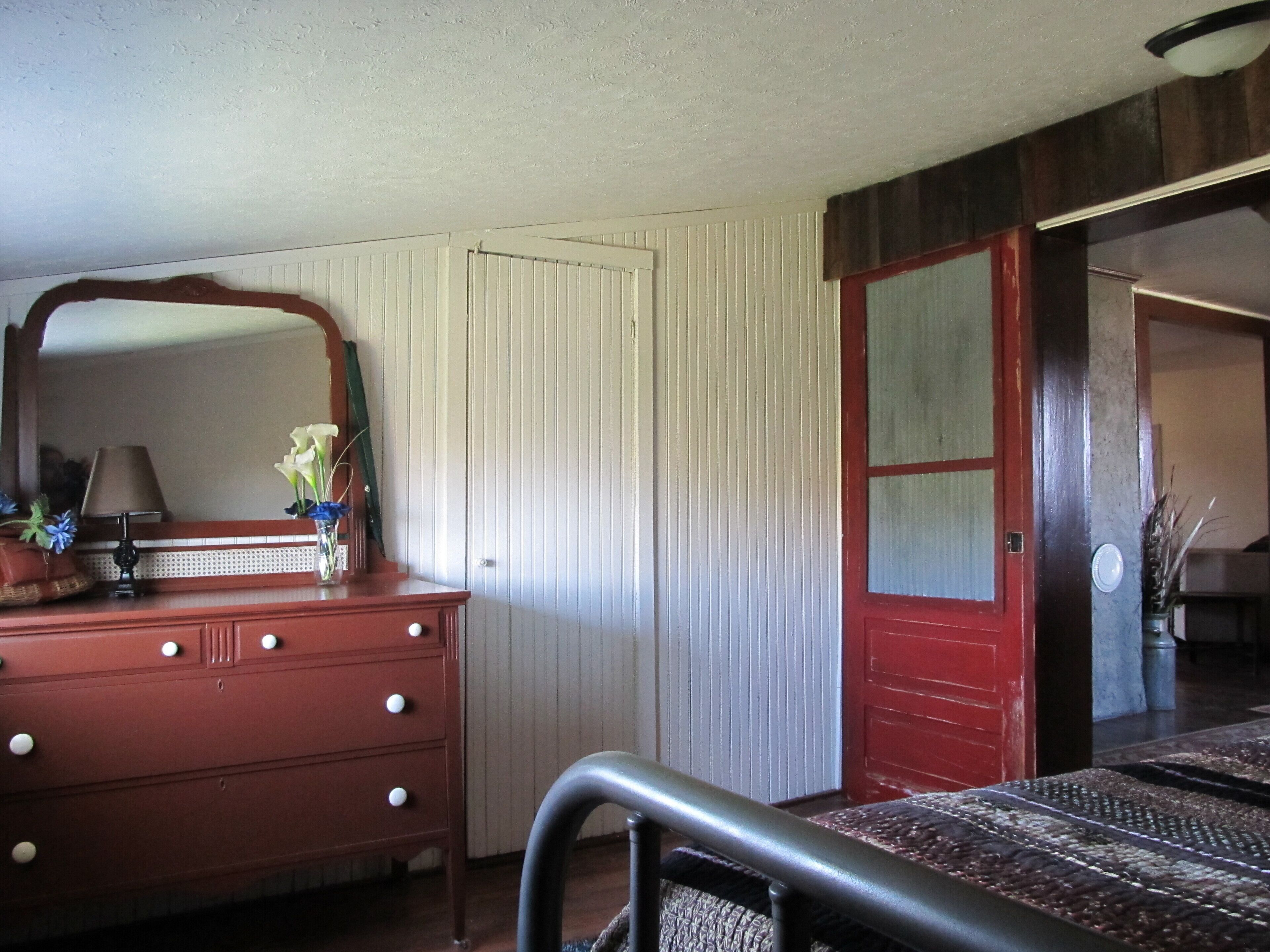 2 soverom, strykejern/-brett, internettilgang og sengetøy