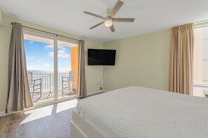 3 bedrooms, internet, bed sheets, wheelchair access