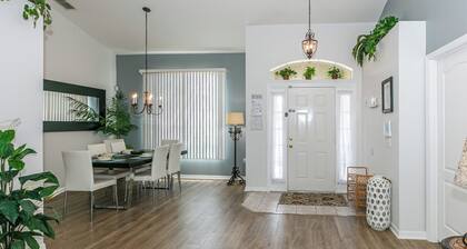 Lähellä Disney, ostos ja golf! Etelään päin oleva uima-allas ja kylpylä! Ilmainen WIFI!