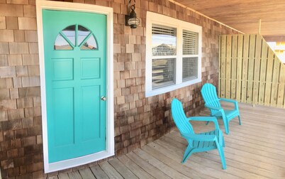 Beach Haven, less than 1 block to beach! Full kitchen, Private & Spacious.