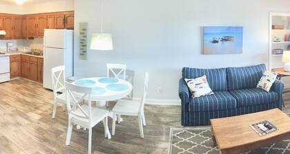 Beach Haven, less than 1 block to beach! Full kitchen, Private & Spacious.