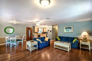 Televisie, een dvd-speler en boeken