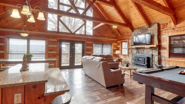 Mikrobølgeovn, opvaskemaskine, kaffe-/temaskine, brødrister