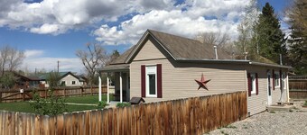 Downtown Cody!!! Bobbi's Bunkhouse on Alger