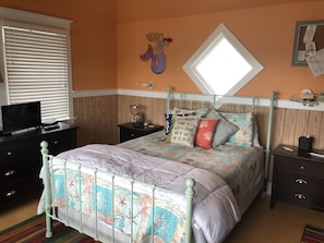WiFi, bed sheets - Fire Hut, Bald Head Island Element/Studio On Marina (Bald Head Island)