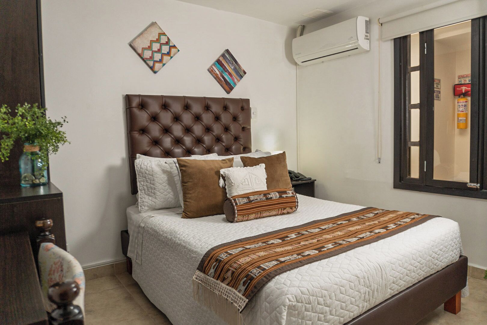superior double room, 1 queen bed | minibar, desk, iron/ironing board, free wifi