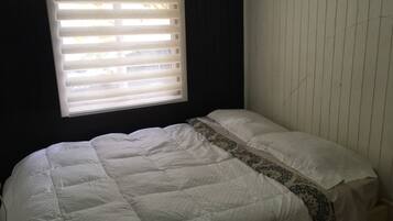 Desk, iron/ironing board, free WiFi, bed sheets