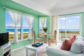 Interior - Dragon Cay Resort (Conch Bar)