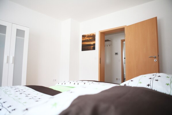 2 chambres, fer et planche à repasser, Wi-Fi gratuit, draps fournis