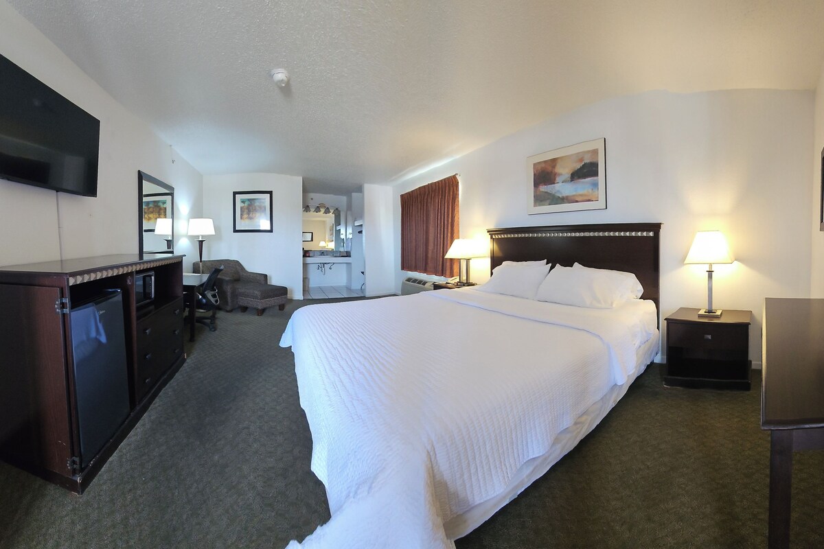 Blackout drapes, iron/ironing board, WiFi (free), bed sheets