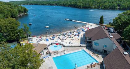 Steps away from the main beach/pool in the Hideout