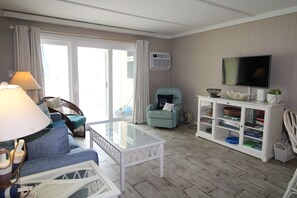 TV - 13 on the beach 10, Ocean City, MD, USA - Beautiful direct ocean front 3 bedroom 2 bath townhome (Ocean City)