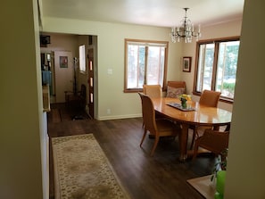 Dining - A sanctuary just 15 minutes from Detroit (Southfield)