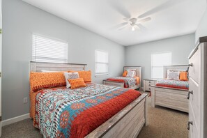 6 bedrooms, iron/ironing board, free WiFi, bed sheets