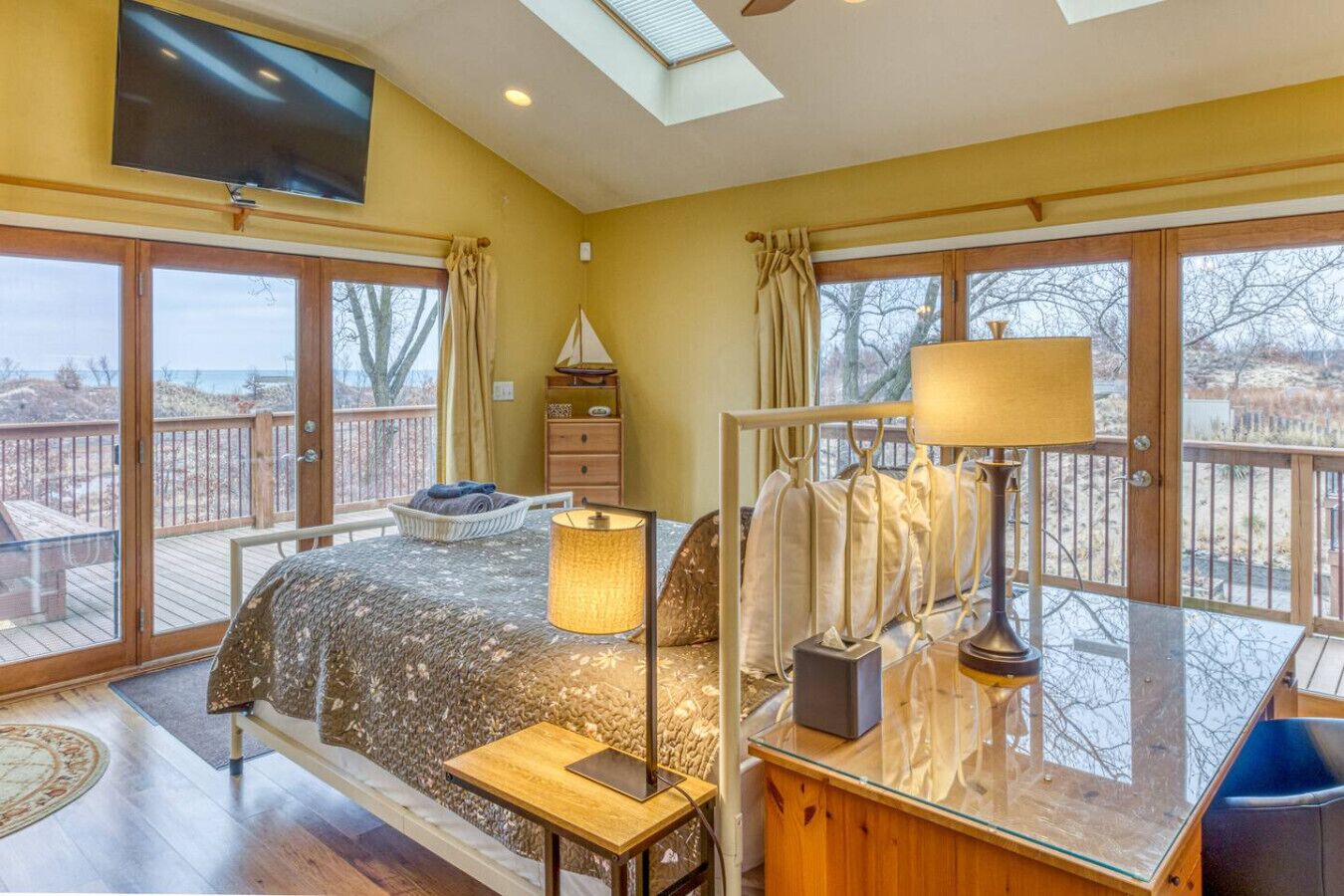 4 多间卧室、办公桌、熨斗/熨衣板、免费 WiFi