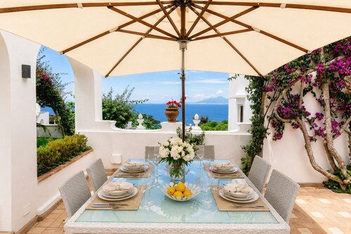 Villa Elena by MyVillaCollection