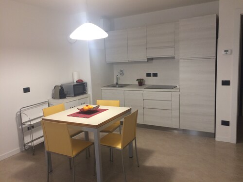  CENTER WITHOUT ARCHITECTURAL BARRIERS WITH PRIVATE PARK DIRECT TO THE ELEVATOR 