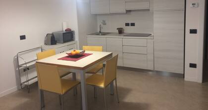 CENTER WITHOUT ARCHITECTURAL BARRIERS WITH PRIVATE PARK DIRECT TO THE ELEVATOR