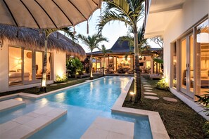 Outdoor pool, sun loungers