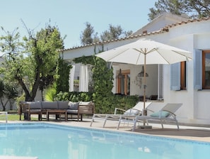 A heated pool -  Luxury Villa Can Llompart in Puerto Pollensa with heated Pool  (Puerto Pollensa)