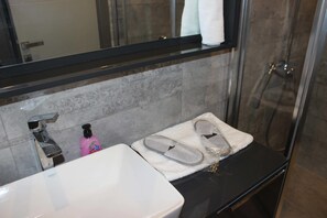 Bathroom - Tuyap Conference Daily Rental House (Istanbul)