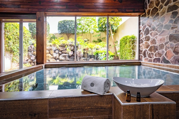 Sauna, baño turco, tratamientos corporales, hidroterapia, aromaterapia