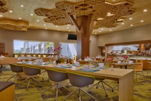 Daily buffet breakfast for a fee - Galeria Plaza Irapuato (Irapuato)