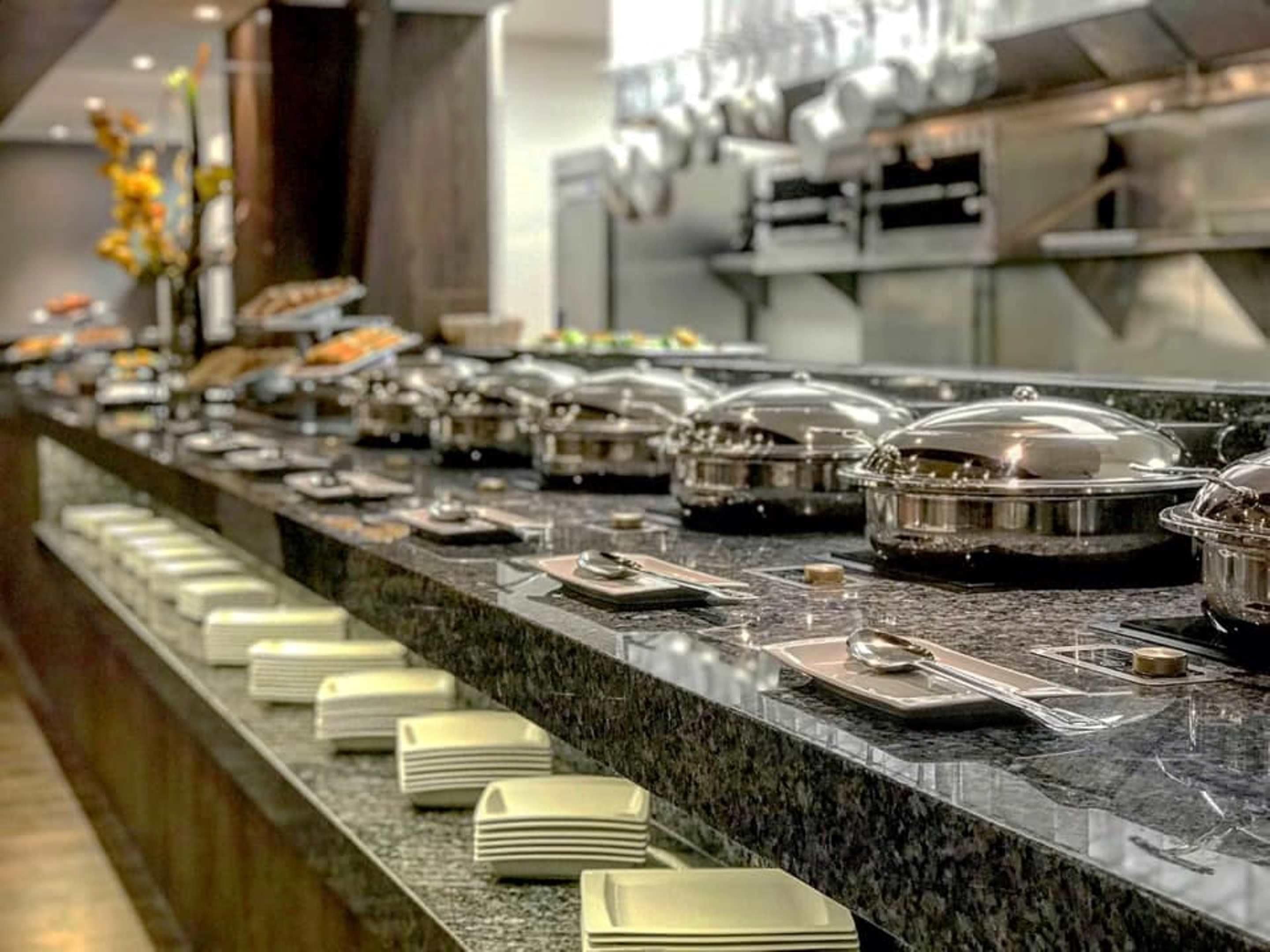 daily buffet breakfast (usd 7 per person)