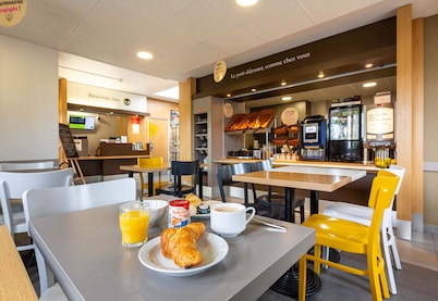 B&B Hotel Chartres 2 Le Coudray