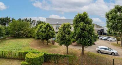 B&B Hotel Chartres 2 Le Coudray