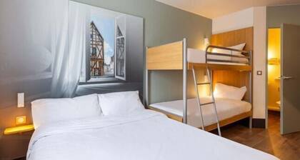 B&B Hotel Chartres 2 Le Coudray