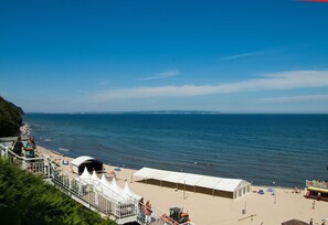 Unclassified image, 3 of 43, button - Emma in a quiet residential area with a beautiful plot by the forest - Emma in a quiet residential area (Sellin)