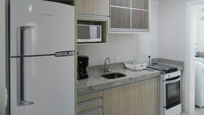 Apartment | Eigene Küche | Großer Kühlschrank, Mikrowelle, Herdplatte