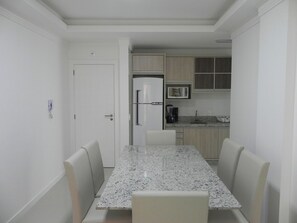 Apartamento | Opções para refeição no quarto