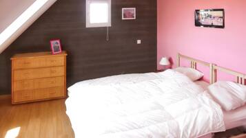 3 Schlafzimmer, Bügeleisen/Bügelbrett, Babybetten, Reisekinderbett